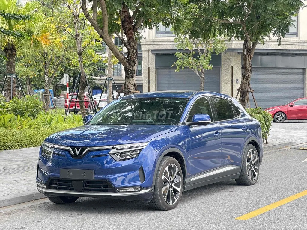 Vinfast Vf8
