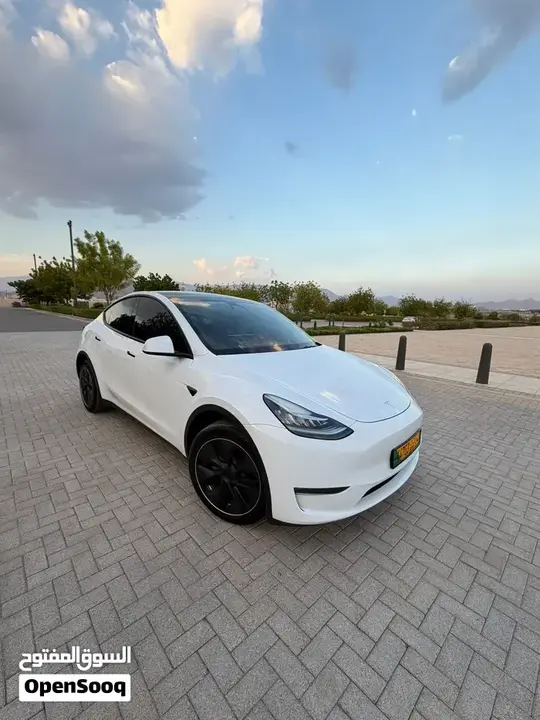 Tesla Model Y 2023 photo 3