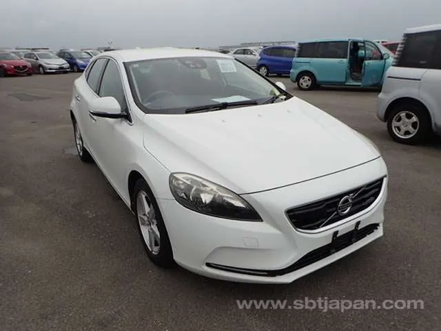Volvo V40