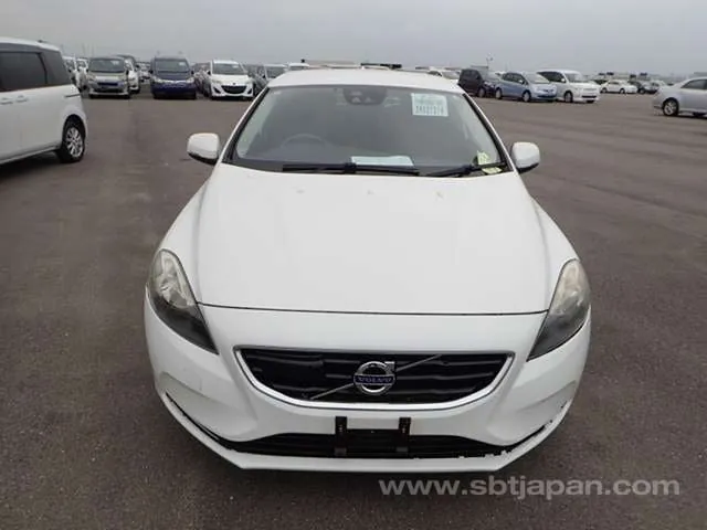 Volvo V40 2013 photo 5