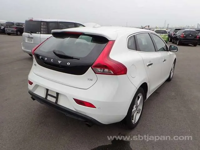 Volvo V40 2013 photo 4