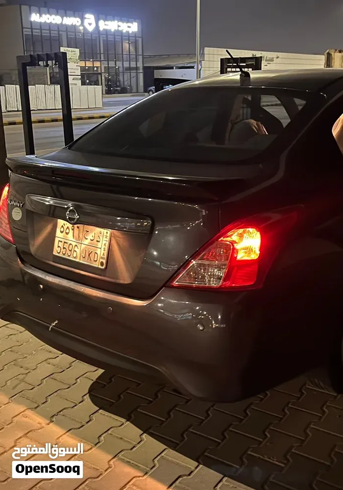 Nissan Sunny