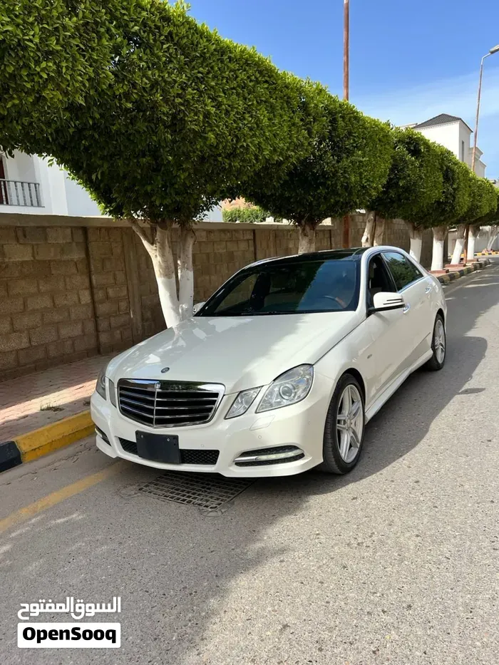 Mercedes-Benz E-Class 2013 photo 4