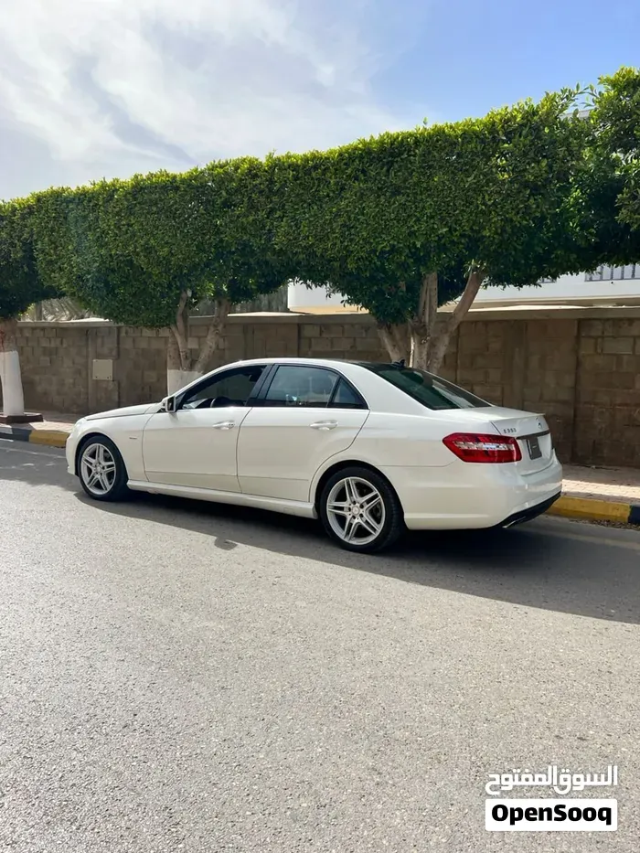 Mercedes-Benz E-Class 2013 photo 3