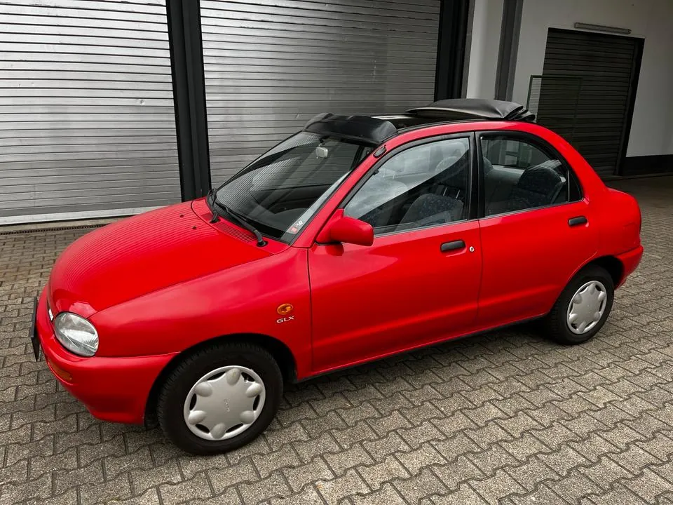Mazda 121