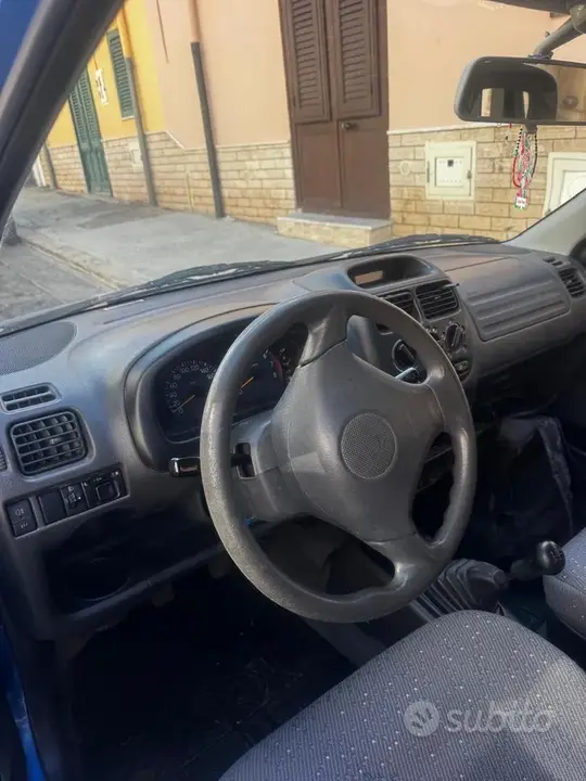 Suzuki Ignis 2004 photo 4