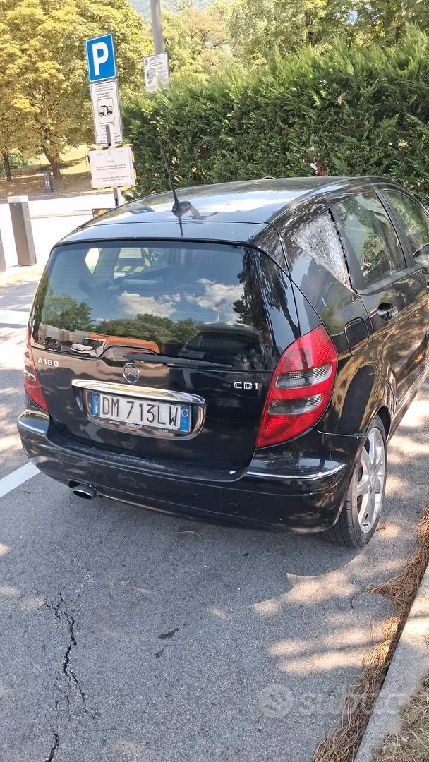 Mercedes-Benz A