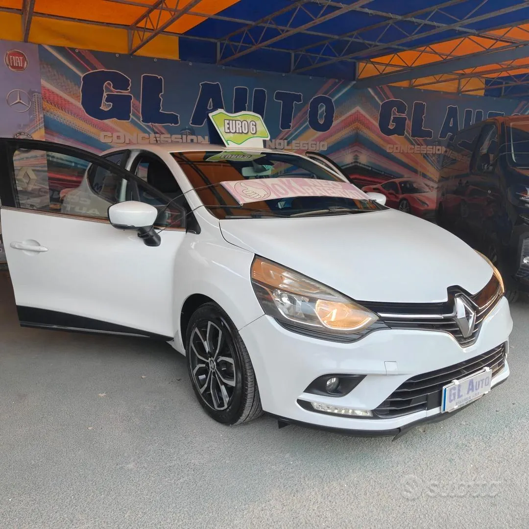 Renault Clio 2017 photo 2