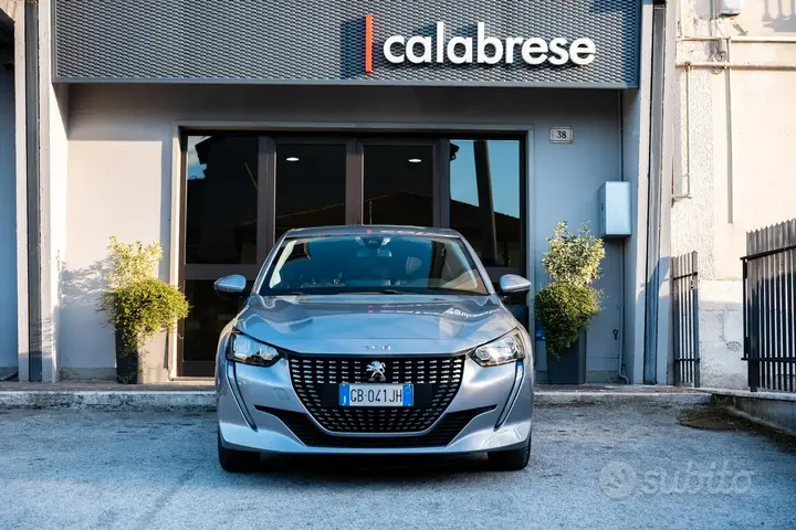 Peugeot 208 2020 photo 3