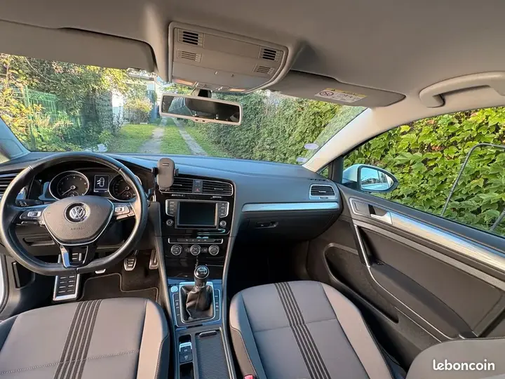 Volkswagen Golf 2016 photo 2