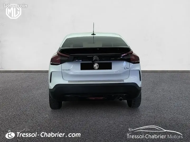 Citroen C4 2022 photo 4
