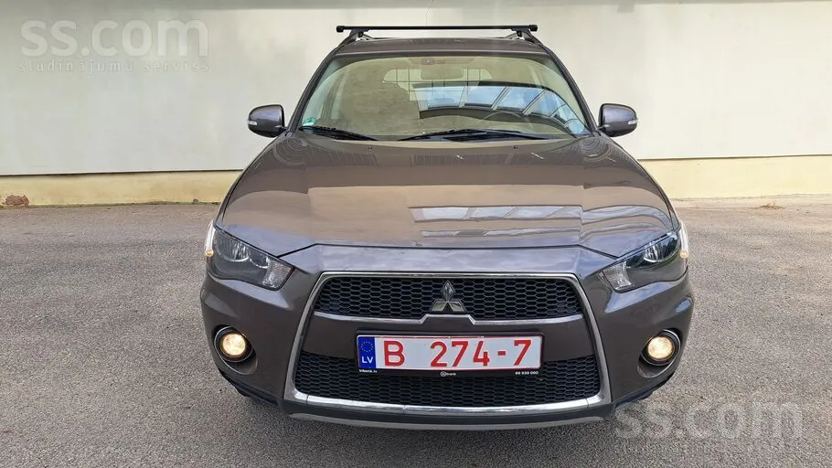 Mitsubishi Outlander 2011 photo 3