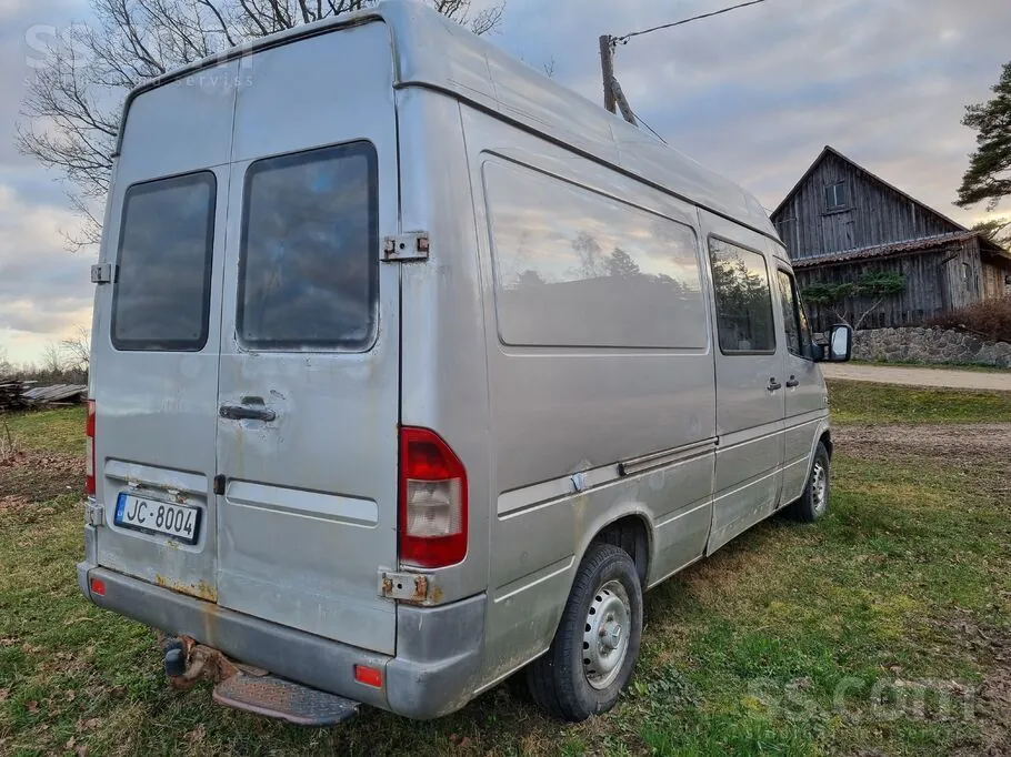 Mercedes-Benz Sprinter 2004 photo 3