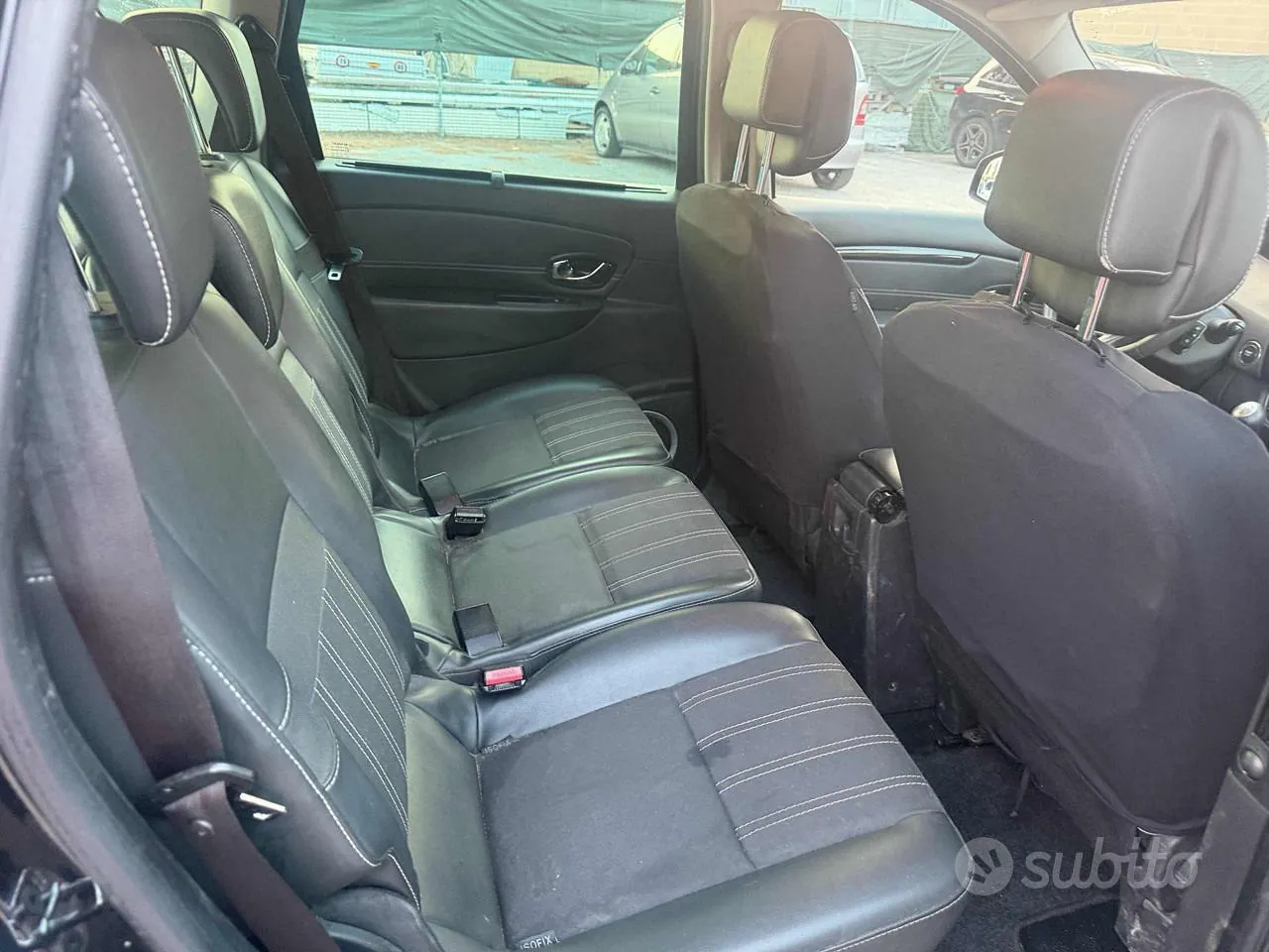 Renault Scenic 2012 photo 5