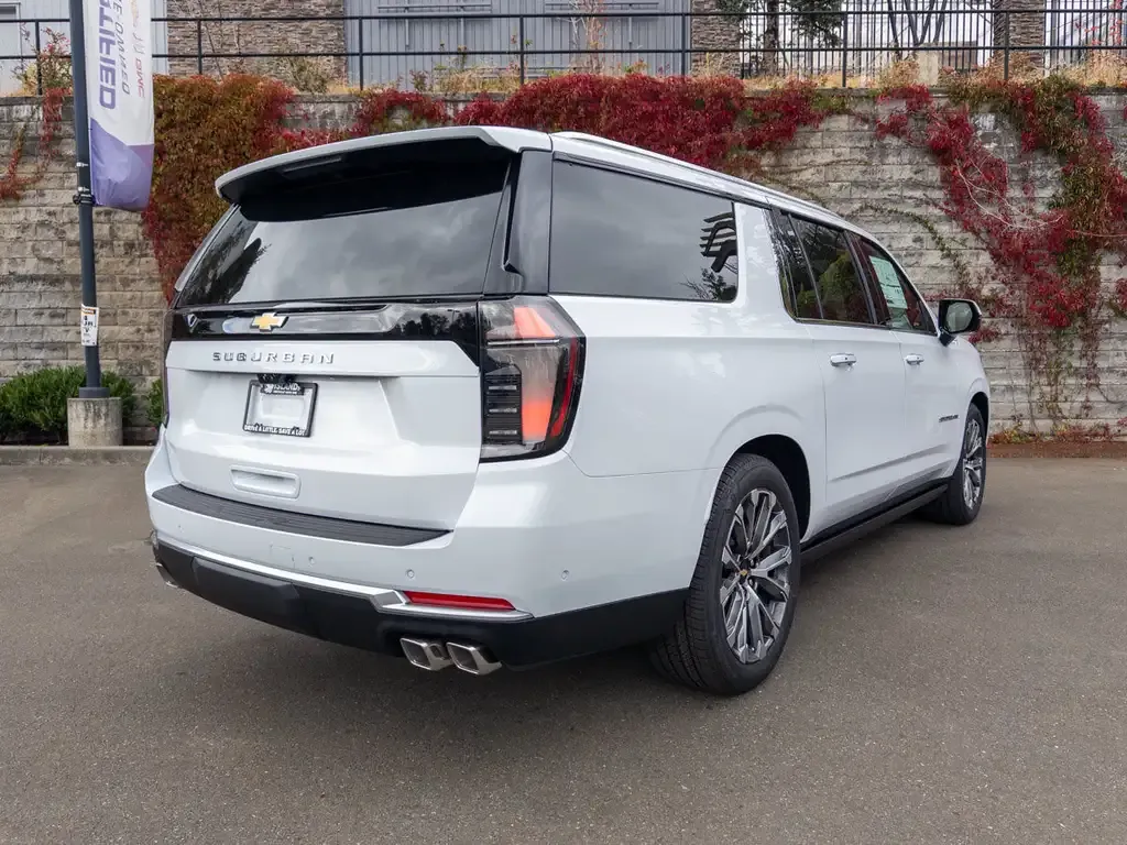 Chevrolet Suburban 2026 photo 5