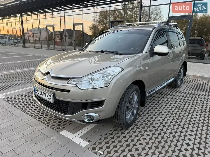 Citroen C-Crosser 2009 photo 2