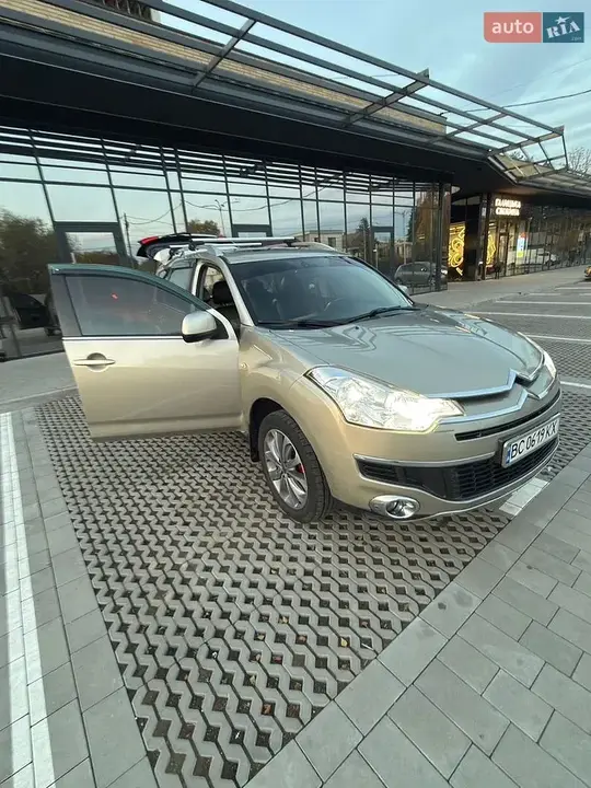 Citroen C-Crosser 2009 photo 4