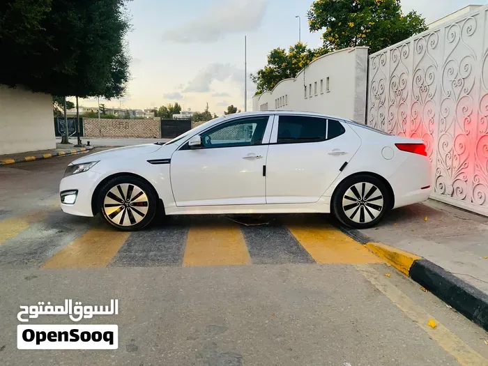 Kia Optima 2012 photo 2