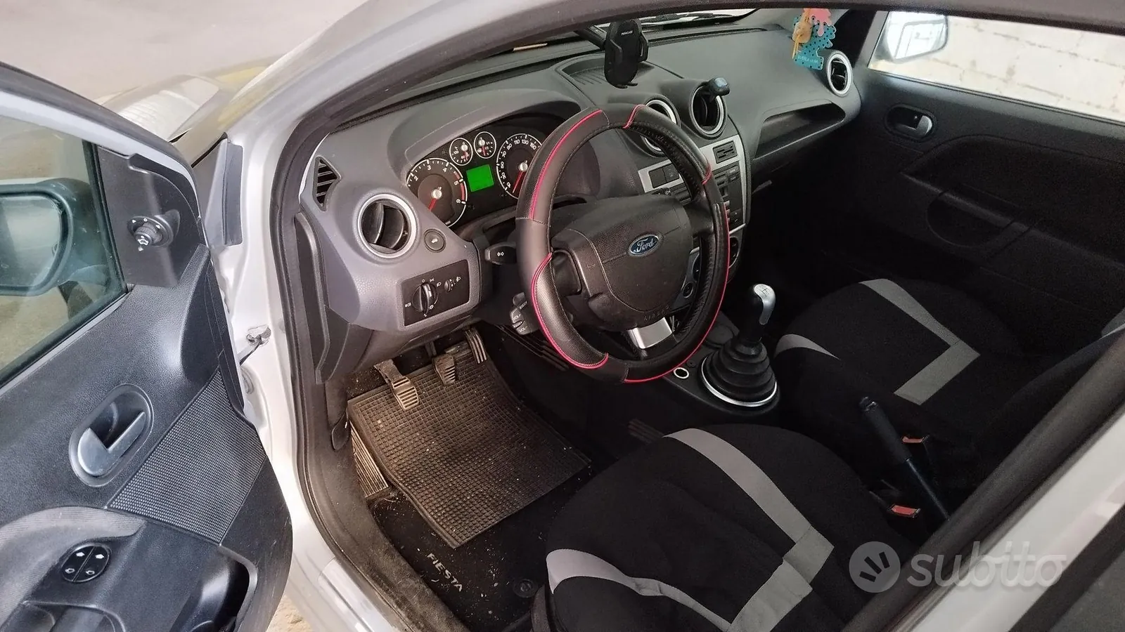 Ford Fiesta 2007 photo 5