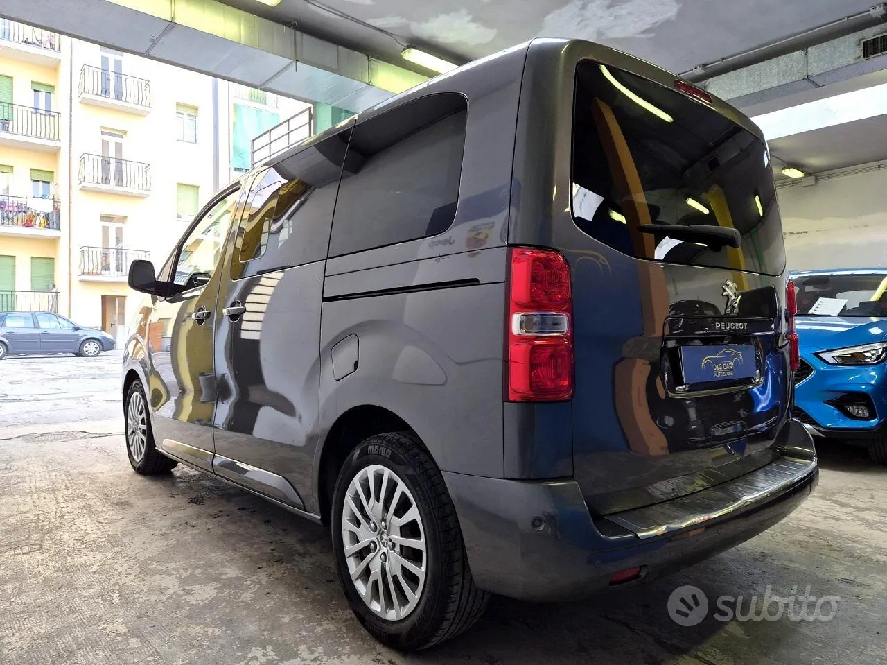 Peugeot Traveller 2018 photo 4