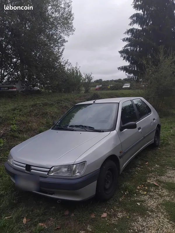 Peugeot 306