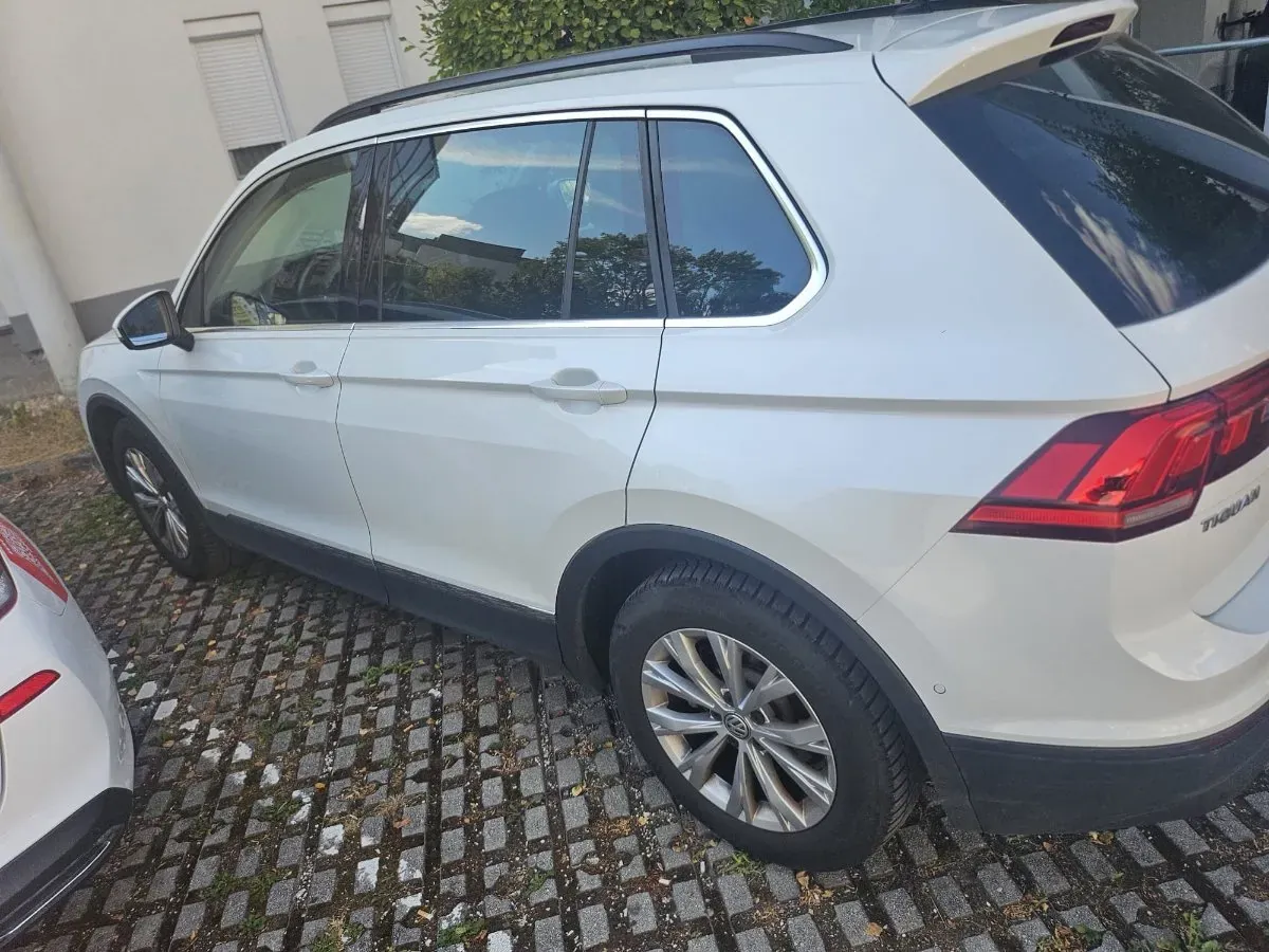 Volkswagen Tiguan 2019 photo 2