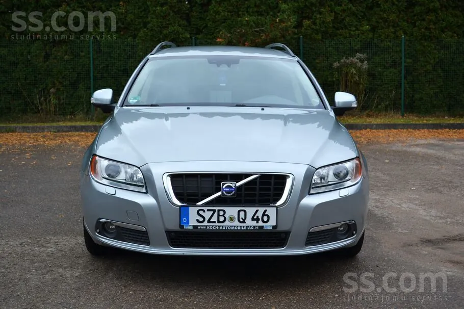 Volvo V70 2008 photo 2