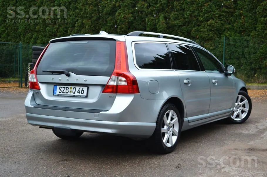 Volvo V70 2008 photo 4