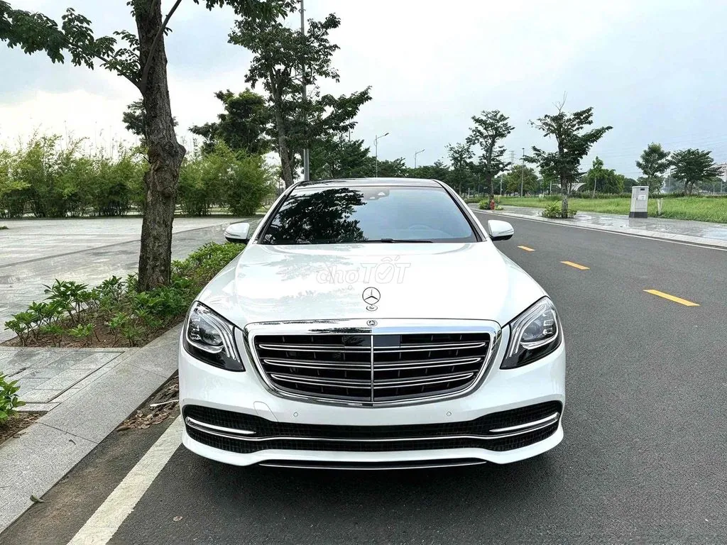 Mercedes-Benz S450