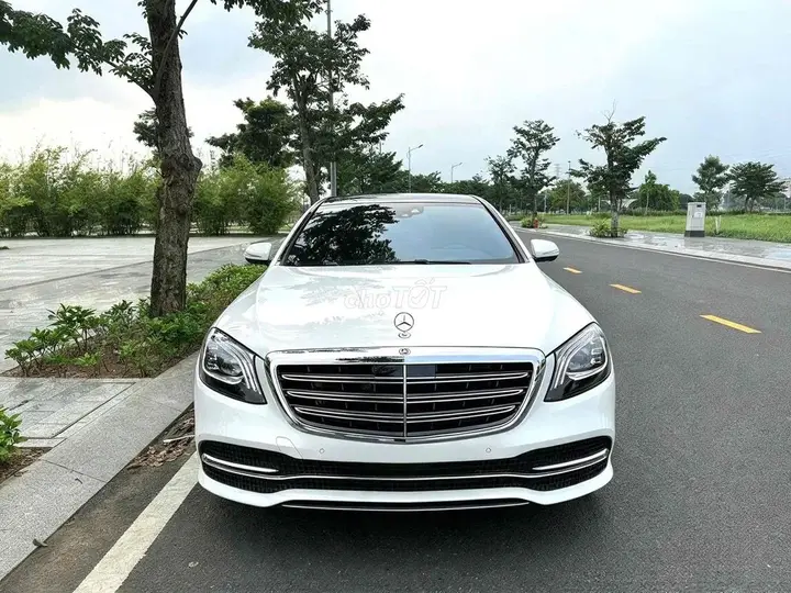 Mercedes-Benz S450