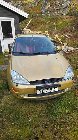 Ford Focus 2000 photo 4