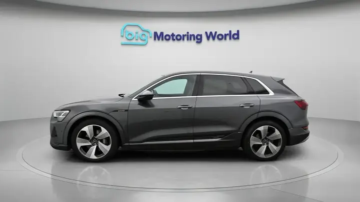 Audi E-Tron 2022 photo 5