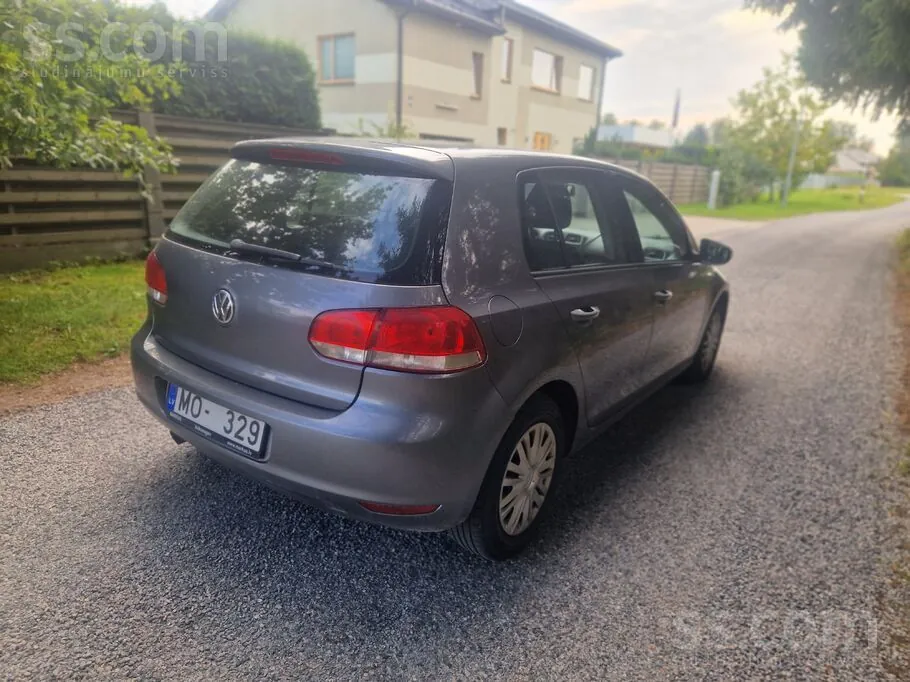 Volkswagen Golf 2011 photo 4