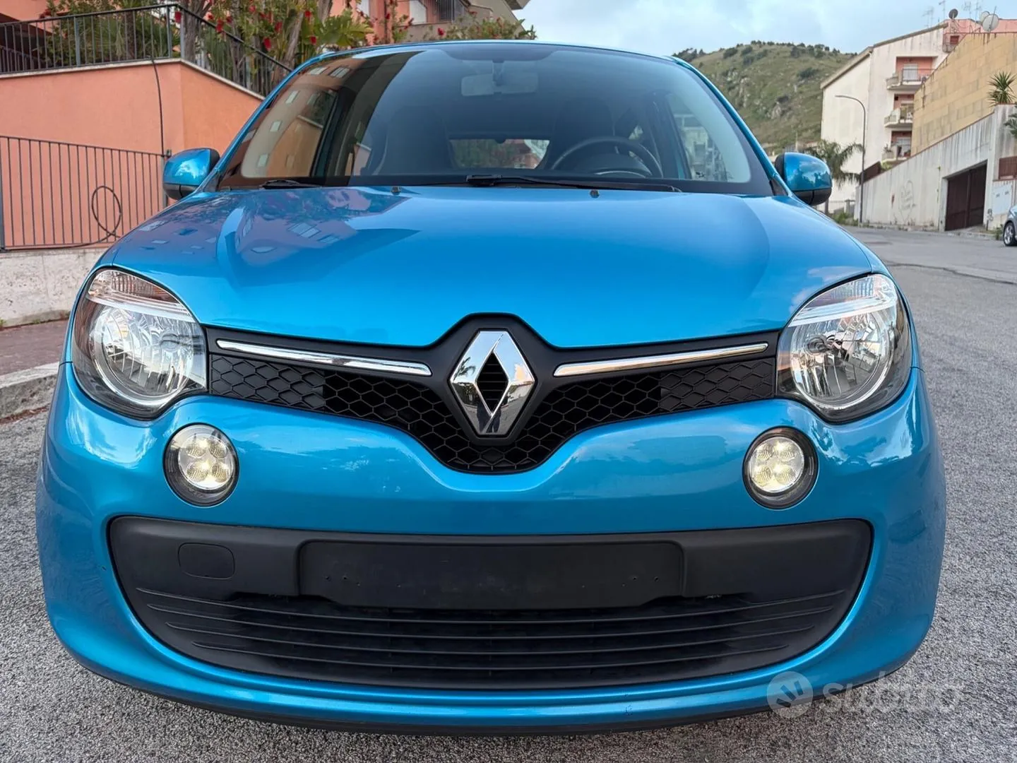 Renault Twingo 2015 photo 2