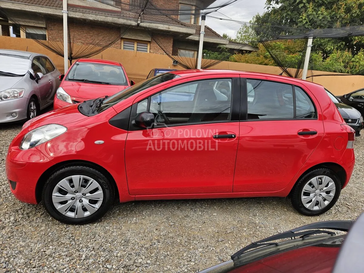 Toyota Yaris 2011 photo 5