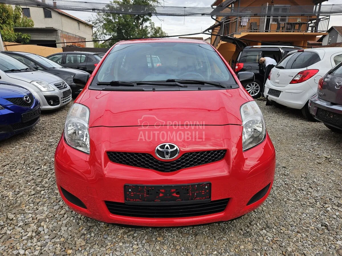 Toyota Yaris 2011 photo 3