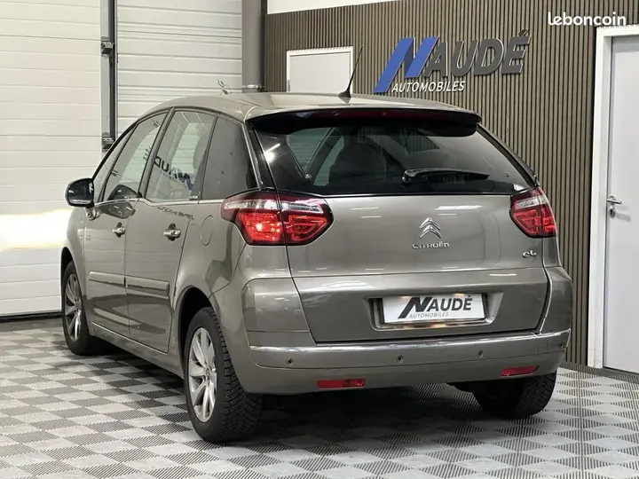 Citroen C4 Picasso 2011 photo 4