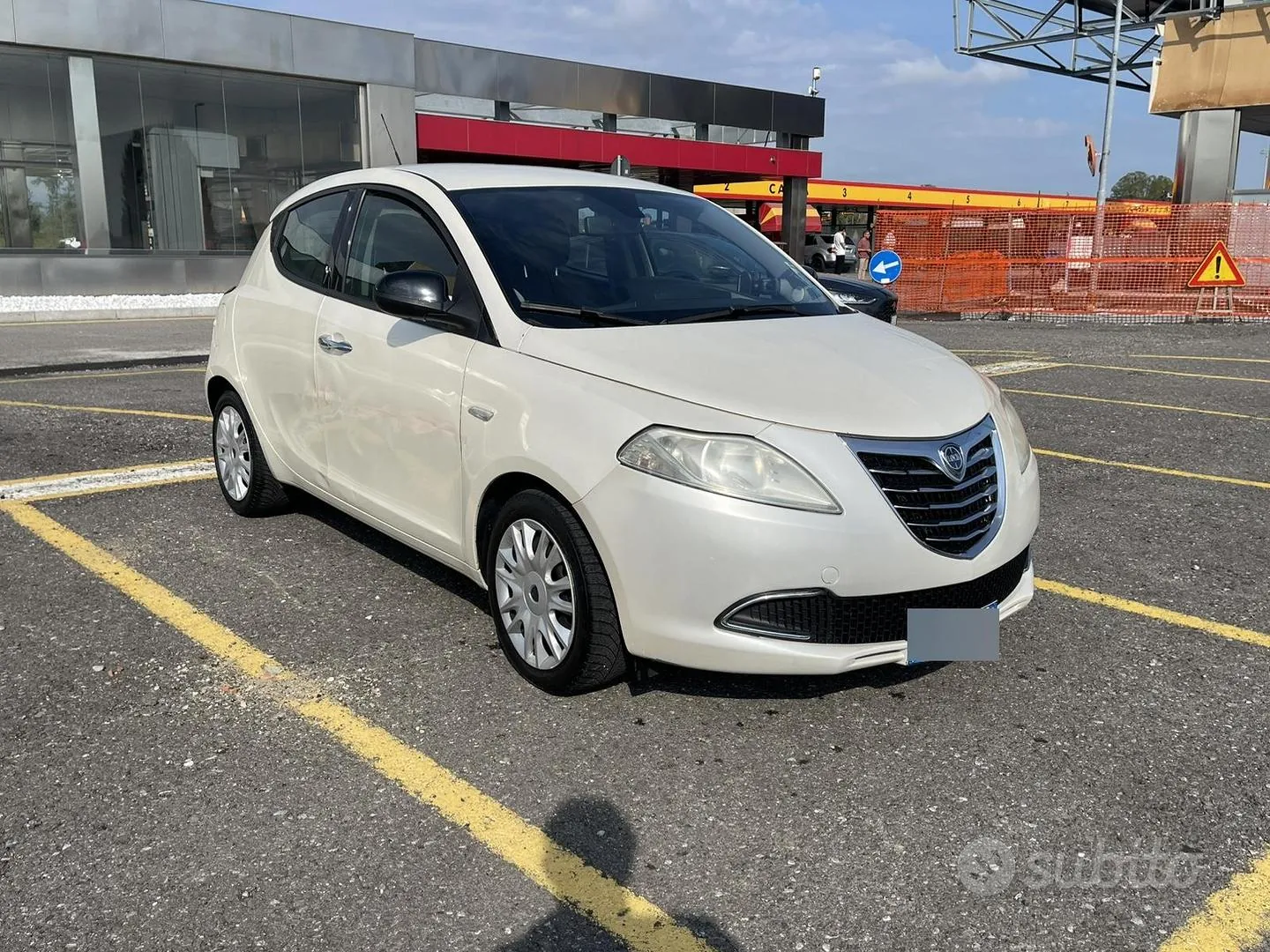 Lancia Ypsilon