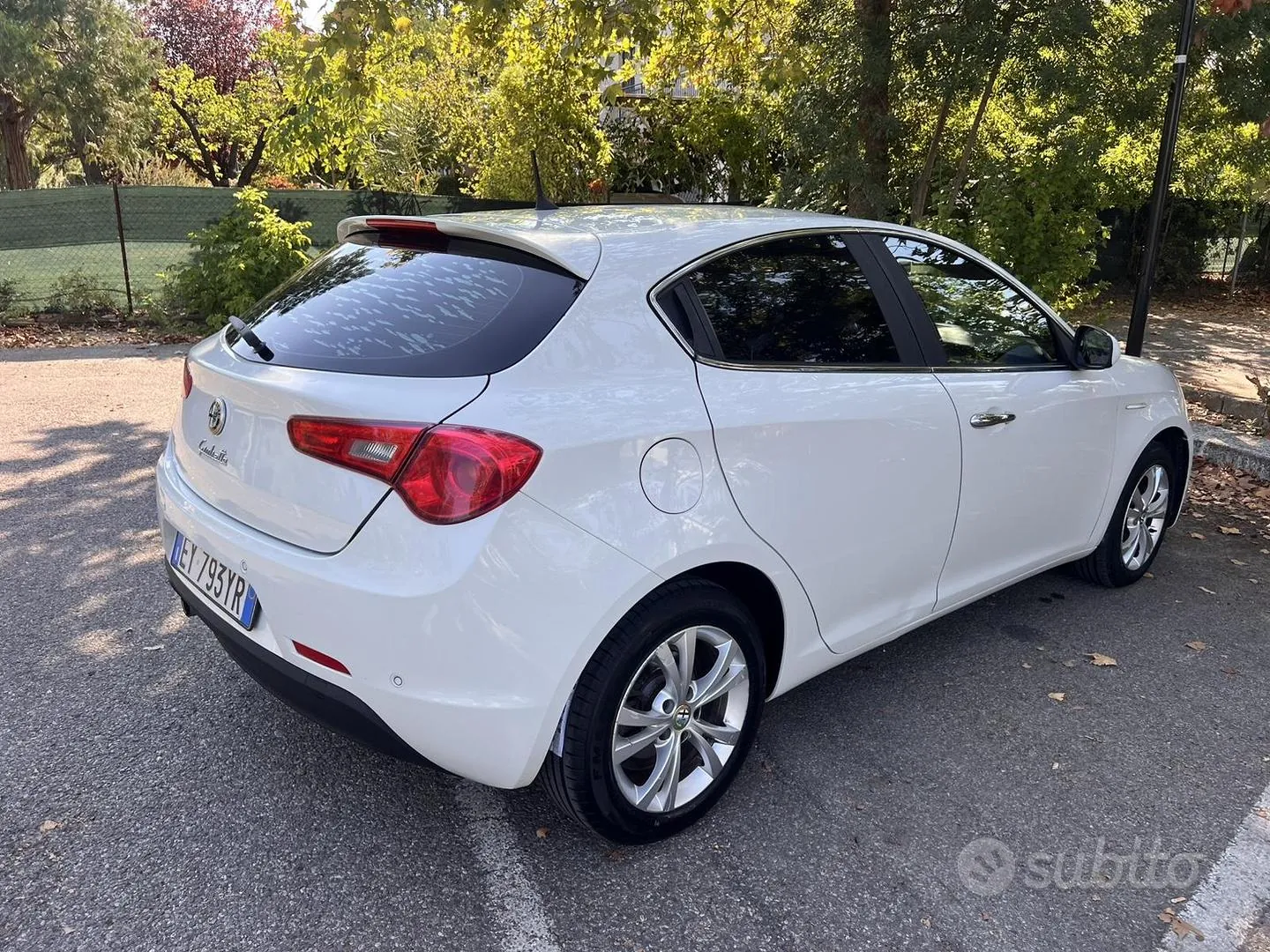 Alfa Romeo Giulietta 2014 photo 2