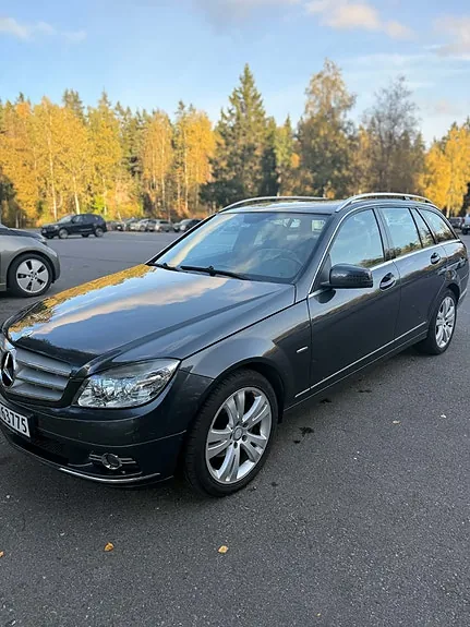 Mercedes-Benz C200 D 2010 photo 2