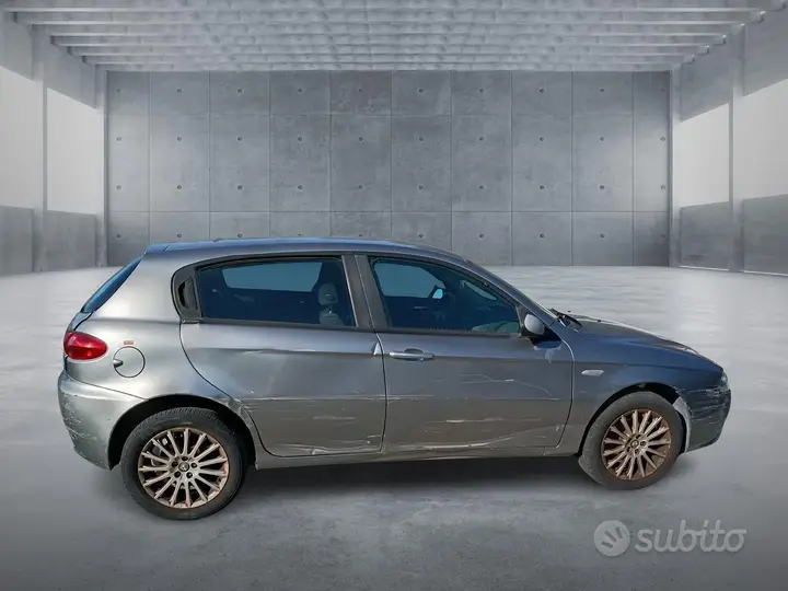Alfa Romeo 147 2007 photo 4