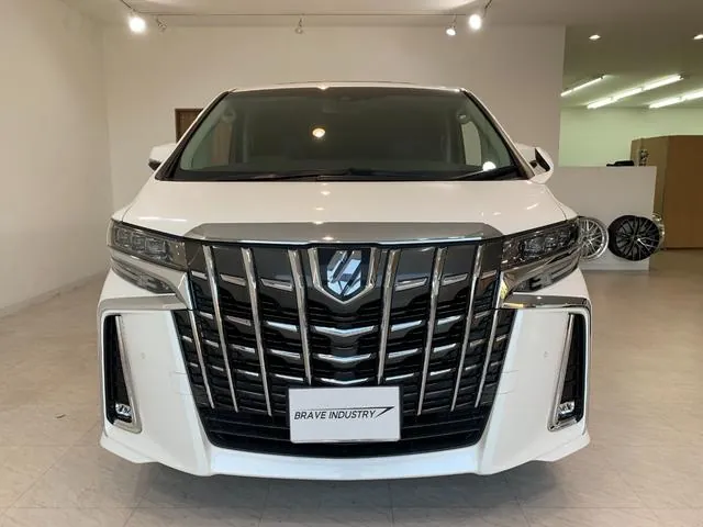 Toyota Alphard 2020 photo 2