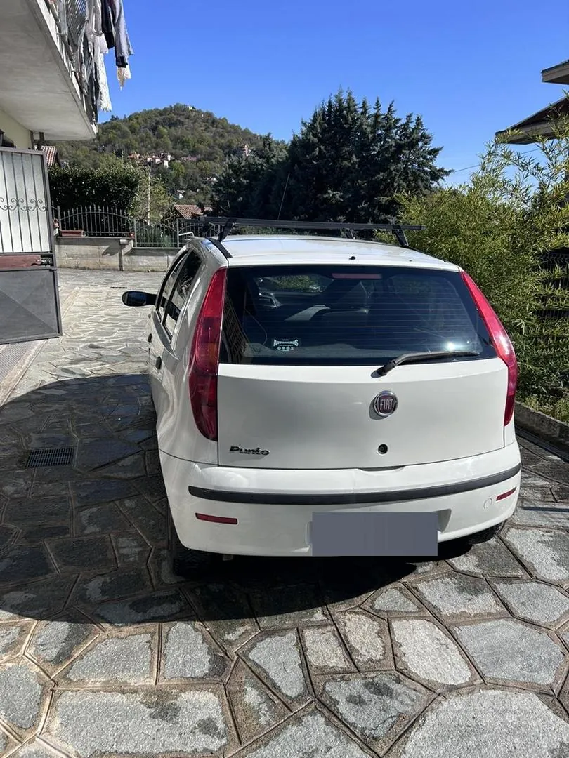 Fiat Punto 2009 photo 4