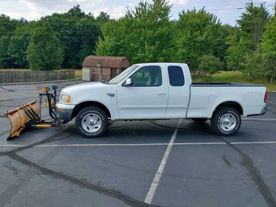 Ford F-150 2000 photo 2
