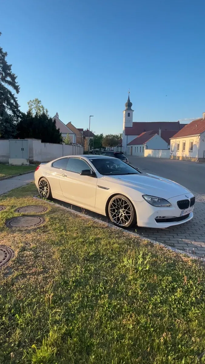 BMW 6 Series 2012 photo 3