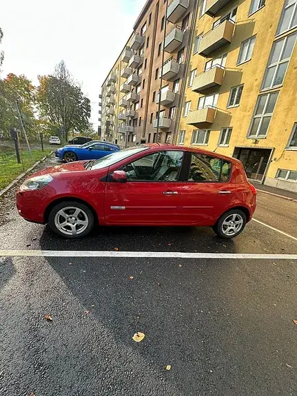 Renault Clio 2010 photo 3