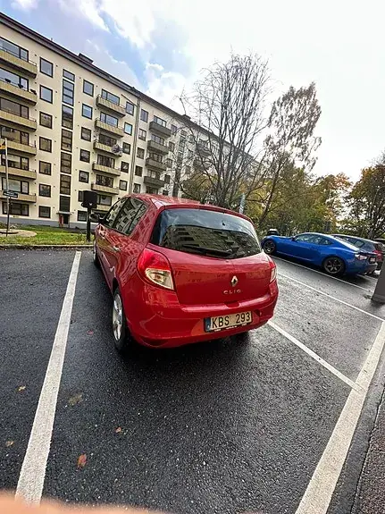 Renault Clio 2010 photo 4