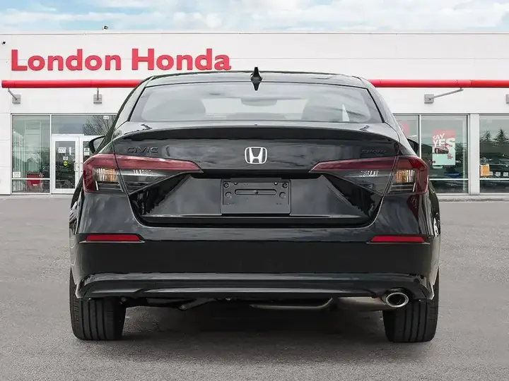 Honda Civic 2026 photo 5