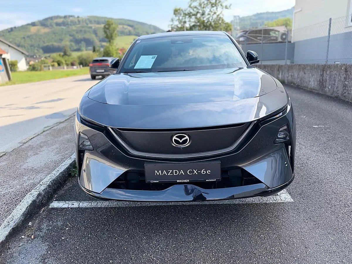 Mazda Cx-6E 2026 photo 2