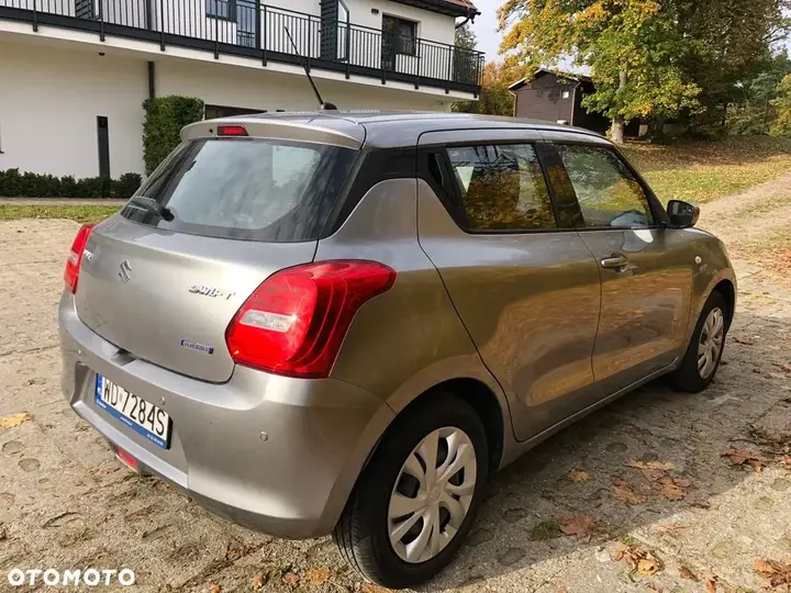 Suzuki Swift 2022 photo 5